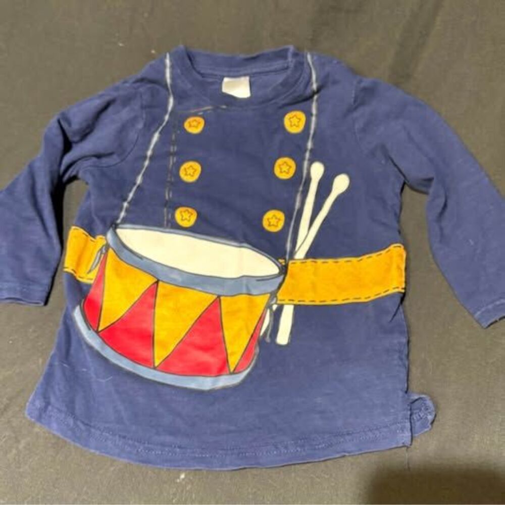 H&M colorful marching band drum and drumsticks graphic design tee 9-12M